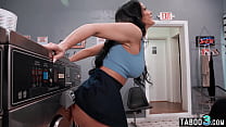 Big boobed cougar nympho fucking a big dick on the washing machine