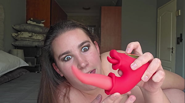 I orgasmed twice with the amazing MOOLIGIRL tongue vibrator ELLIE sent by JOYHUB.